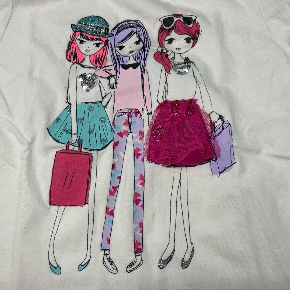 The Childrens Place Girls White Long Sleeve Shopping Friends Graphic Tee Size‎ S